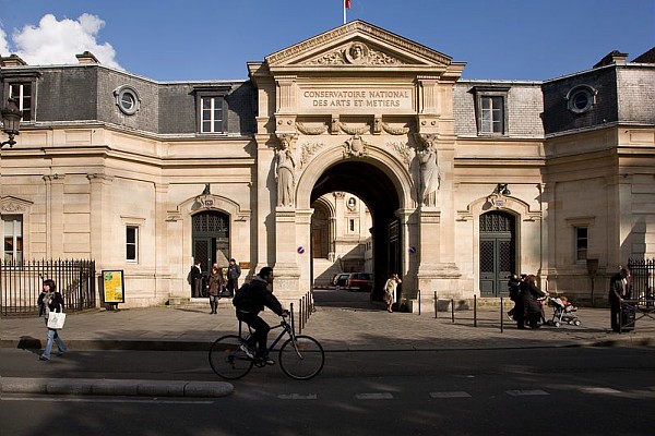 Entre du Conservatoire national des arts et mtiers